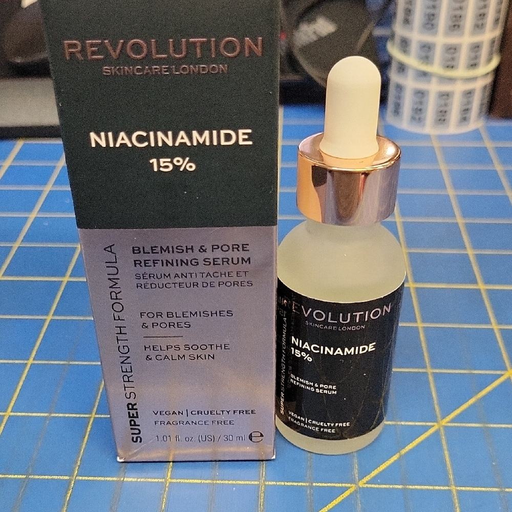 Revolutiom Niacinamide 15% Serum 30ml New in Box - Picture 1 of 5